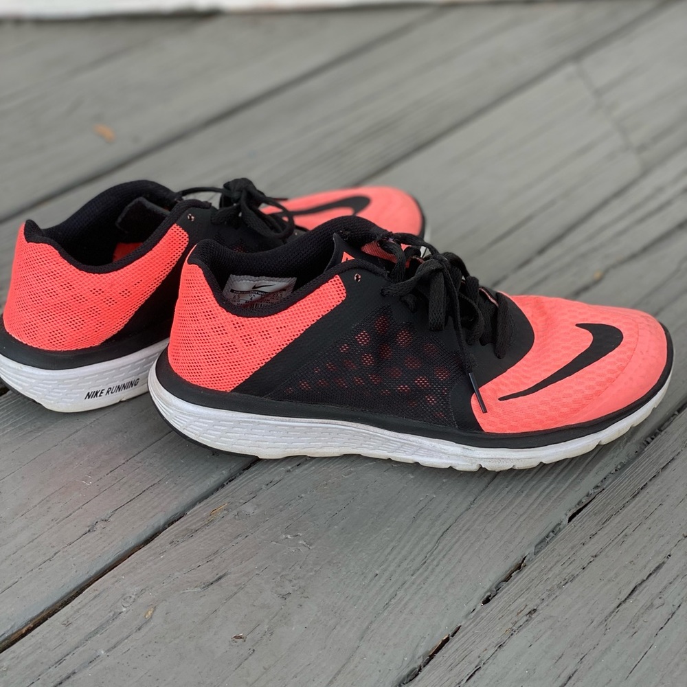Nike FS Lite Run 3